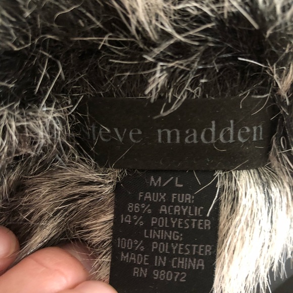 Faux fur vest - Picture 3 of 4